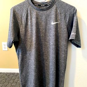 Nike dryfit t-shirt